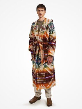 Pendleton Mystic Lake Robe